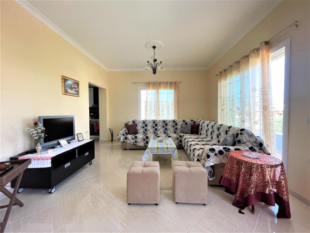 Villa Iremia Apartments Vlorë Esterno foto