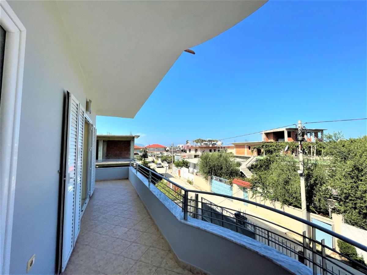 Villa Iremia Apartments Vlorë Esterno foto